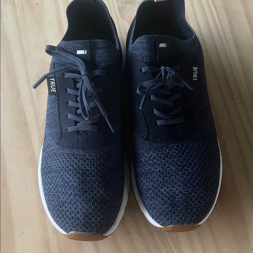 True Navy blue golf Knit Sneakers
